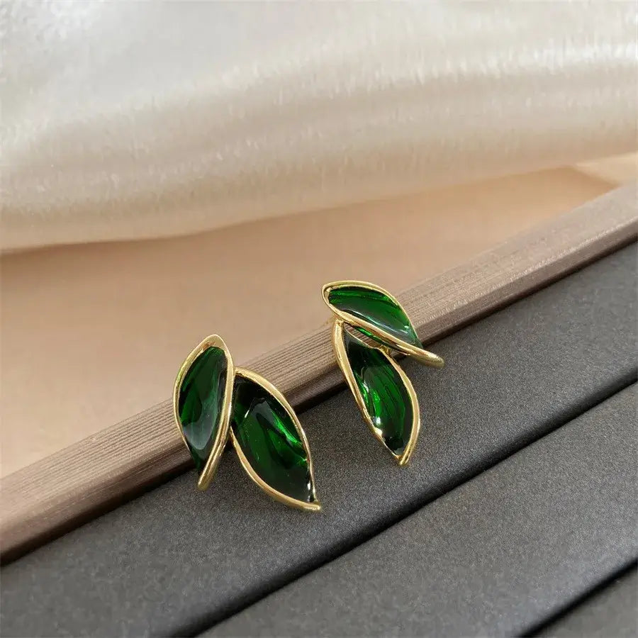 Simple Retro Blue White Leaf Earrings Retro High End Design Earrings Forest Style Fashionable Earring Light Colors Elegant Women